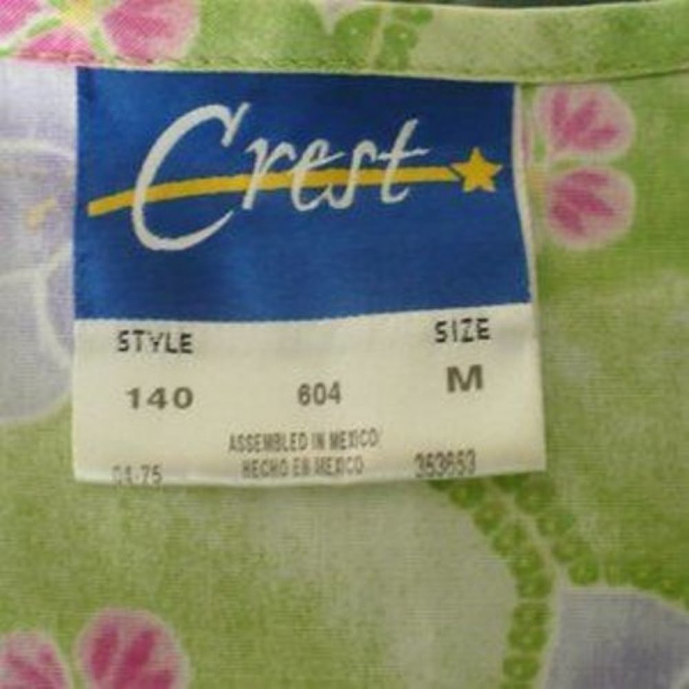 ❤️ CREST Scrub Top Snap Front Medium Green Floral - Picture 2 of 6